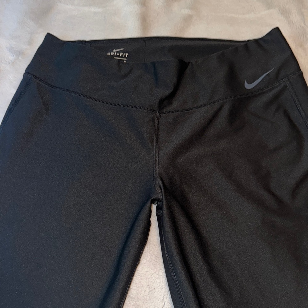 Nike Dri Fit Capri Leggings